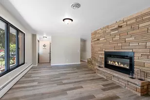 237 S Clay St, De Pere, WI 54115 - Photo 10