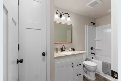 237 S Clay Street, De Pere, WI 54115 - Photo 28