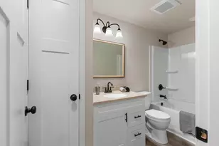 237 S Clay St, De Pere, WI 54115 - Photo 28