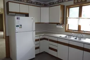 305 Riverview Dr, Marion, WI 54950 - Photo 2