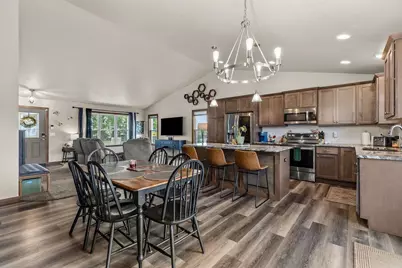 607 W 5th Street, Shawano, WI 54166 - Photo 4