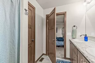 607 W 5th St, Shawano, WI 54166 - Photo 16
