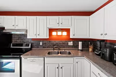 812 Kay Kourt, Neenah, WI 54952 - Photo 12