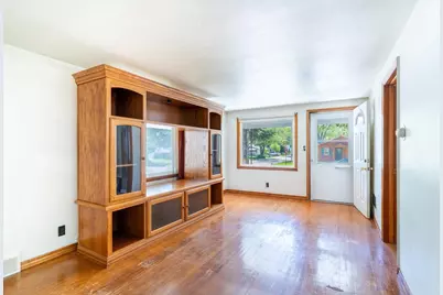 1200 S Greenwood Avenue, Green Bay, WI 54304 - Photo 4