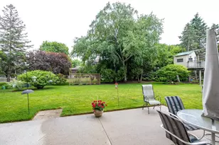 1017 E Capitol Dr, Appleton, WI 54911 - Photo 30