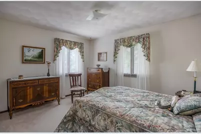 1017 E Capitol Drive, Appleton, WI 54911 - Photo 12