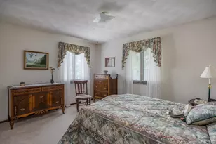 1017 E Capitol Dr, Appleton, WI 54911 - Photo 12