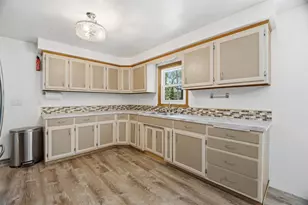 824 W Cecil St, Neenah, WI 54956 - Photo 10
