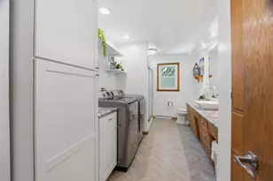 824 W Cecil St, Neenah, WI 54956 - Photo 12