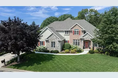 422 Bosworth Lane, Neenah, WI 54956 - Photo 2