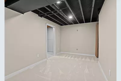 1897 Meadowland Court, Green Bay, WI 54311 - Photo 30
