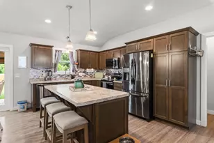 918 Taft Ln, Waupun, WI 53963 - Photo 8