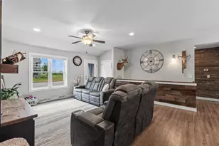 918 Taft Ln, Waupun, WI 53963 - Photo 6