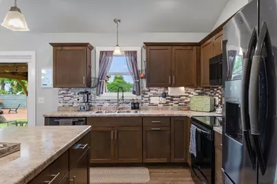 918 Taft Lane, Waupun, WI 53963 - Photo 10