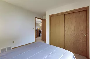 2420 Noel Ct, Oshkosh, WI 54904 - Photo 16