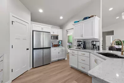 3391 Glendale Avenue, Green Bay, WI 54313 - Photo 10