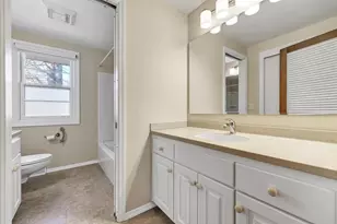 1082 Kenwood St, Green Bay, WI 54304 - Photo 30