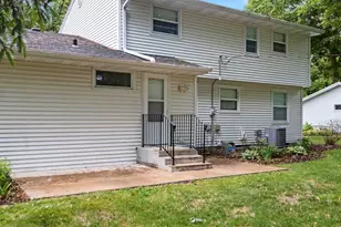 1082 Kenwood St, Green Bay, WI 54304 - Photo 46