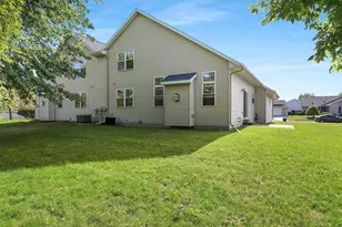 1091 Stillmeadow Ln, Menasha, WI 54952 - Photo 38