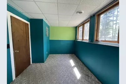 2601 W 2nd Avenue, Gladstone, MI 49837 - Photo 38