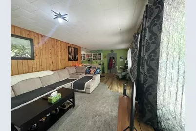 2601 W 2nd Avenue, Gladstone, MI 49837 - Photo 6