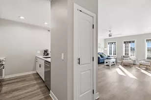 107 N 1st Ave #Unit 231/233, Sturgeon Bay, WI 54235 - Photo 4