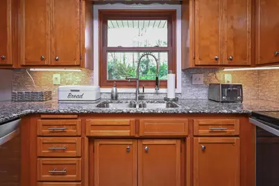 1738 Debra Lane, Green Bay, WI 54302 - Photo 14
