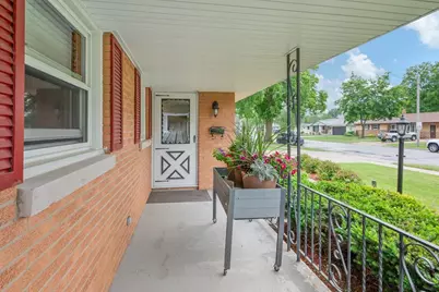 1738 Debra Lane, Green Bay, WI 54302 - Photo 2