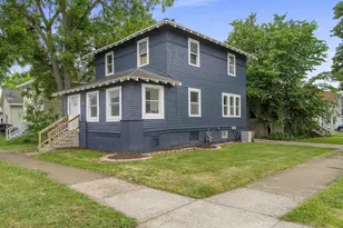 825 Crooks St, Green Bay, WI 54301 - Photo 2