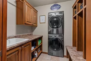 1578 Lone Oak Dr, Neenah, WI 54956 - Photo 28