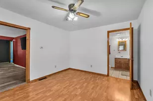17 N 5th St, Winneconne, WI 54986 - Photo 6