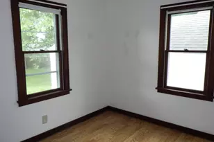 89 Torrey St, Clintonville, WI 54929 - Photo 6