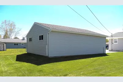 941 S 41st Street, Manitowoc, WI 54220 - Photo 24