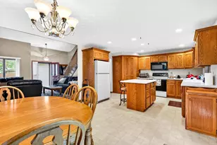 101 E Kennedy Ave, Kimberly, WI 54136 - Photo 4