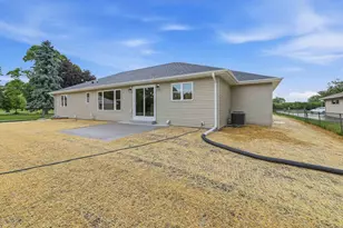1150 Fond du Lac Ave, Fond du Lac, WI 54935 - Photo 32