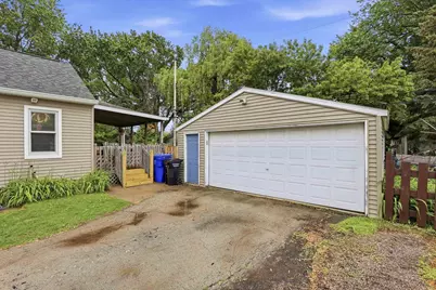 709 E Goodall Street, Appleton, WI 54915 - Photo 24