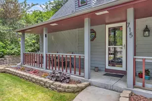 715 Hawthorn Dr, West Bend, WI 53095 - Photo 2