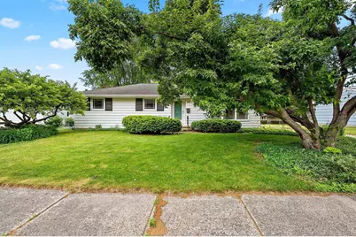 915 Tommark Street, Green Bay, WI 54304 - Photo 48