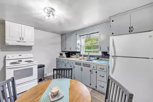 1307 S Clay St, Green Bay, WI 54301 - Photo 14
