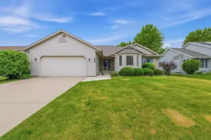 598 Sarah Dr, Fond du Lac, WI 54935 - Photo 1