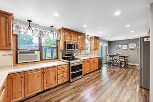 495 Edelweiss Dr, Green Bay, WI 54302 - Photo 8