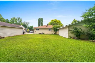 637 E Wilson Avenue, Appleton, WI 54915 - Photo 4