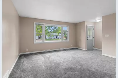 637 E Wilson Avenue, Appleton, WI 54915 - Photo 8