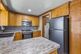 2700 N Lillian Ct, Appleton, WI 54911 - Photo 16