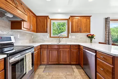 N9152 Kernan Avenue, Appleton, WI 54915 - Photo 6