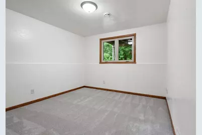 646 St Martin Court, Green Bay, WI 54311 - Photo 12