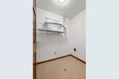 646 St Martin Court, Green Bay, WI 54311 - Photo 16