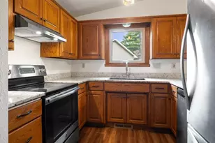 646 St Martin Ct, Green Bay, WI 54311 - Photo 8