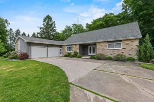 206 Woodside St, Rosendale, WI 54974 - Photo 1