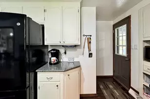 1404 Ponderosa Ave, Green Bay, WI 54313 - Photo 14